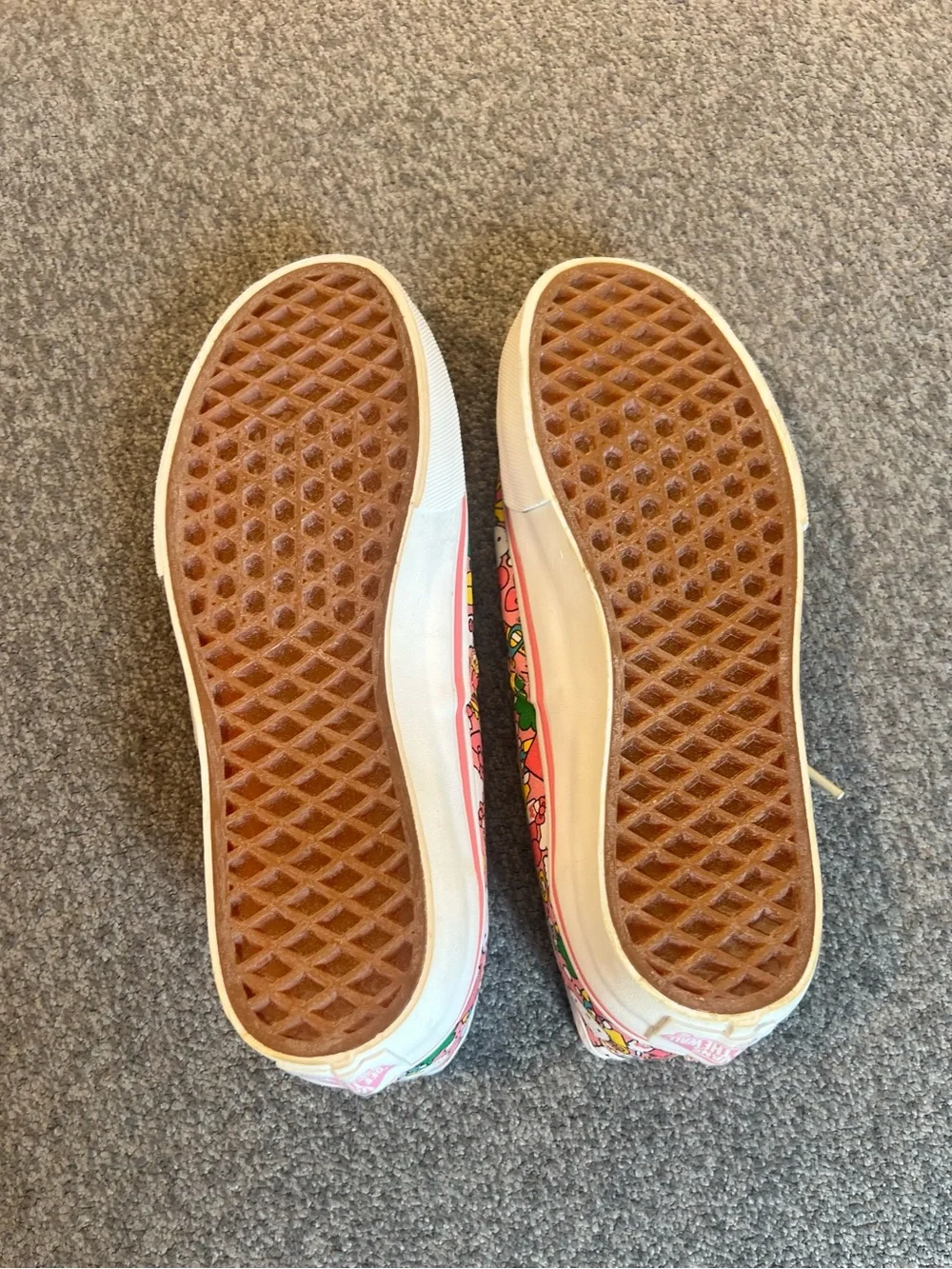 Vans Kids Pink Hello Kitty Pattern Lace-Up Sneakers